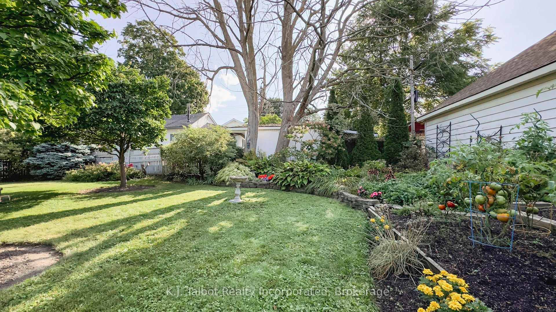 Photo 36 of 118 Anglesea Street, Goderich, Goderich (Town) — HOMEH