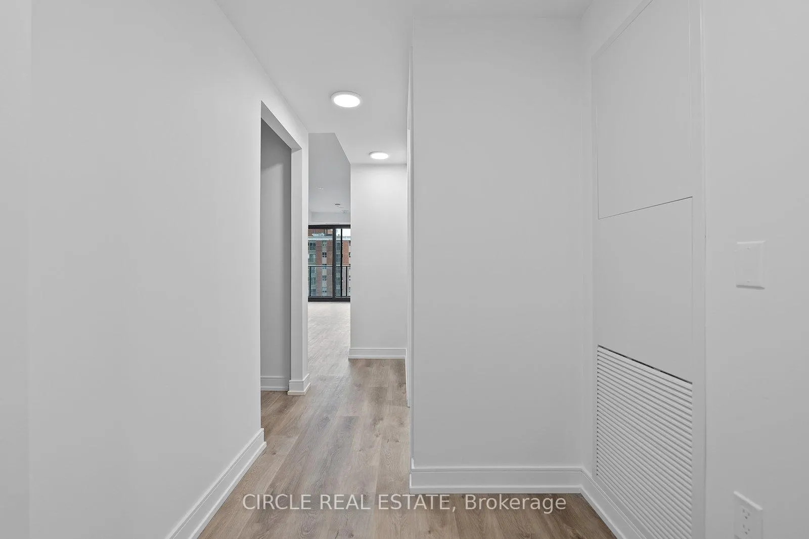 Photo 4 of Unit 1007, 1 Jarvis Street, Hamilton, Beasley — HOMEH
