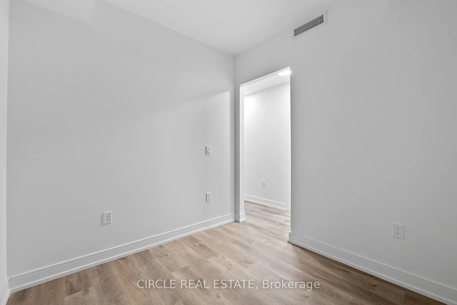 Photo 7 of Unit 1007, 1 Jarvis Street, Hamilton, Beasley — HOMEH