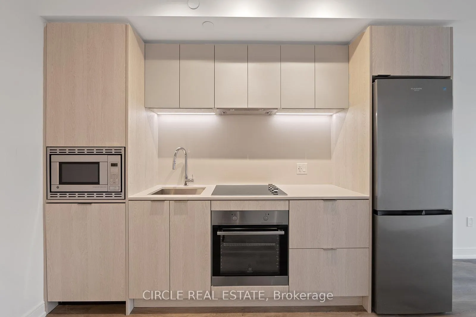 Photo 10 of Unit 1007, 1 Jarvis Street, Hamilton, Beasley — HOMEH