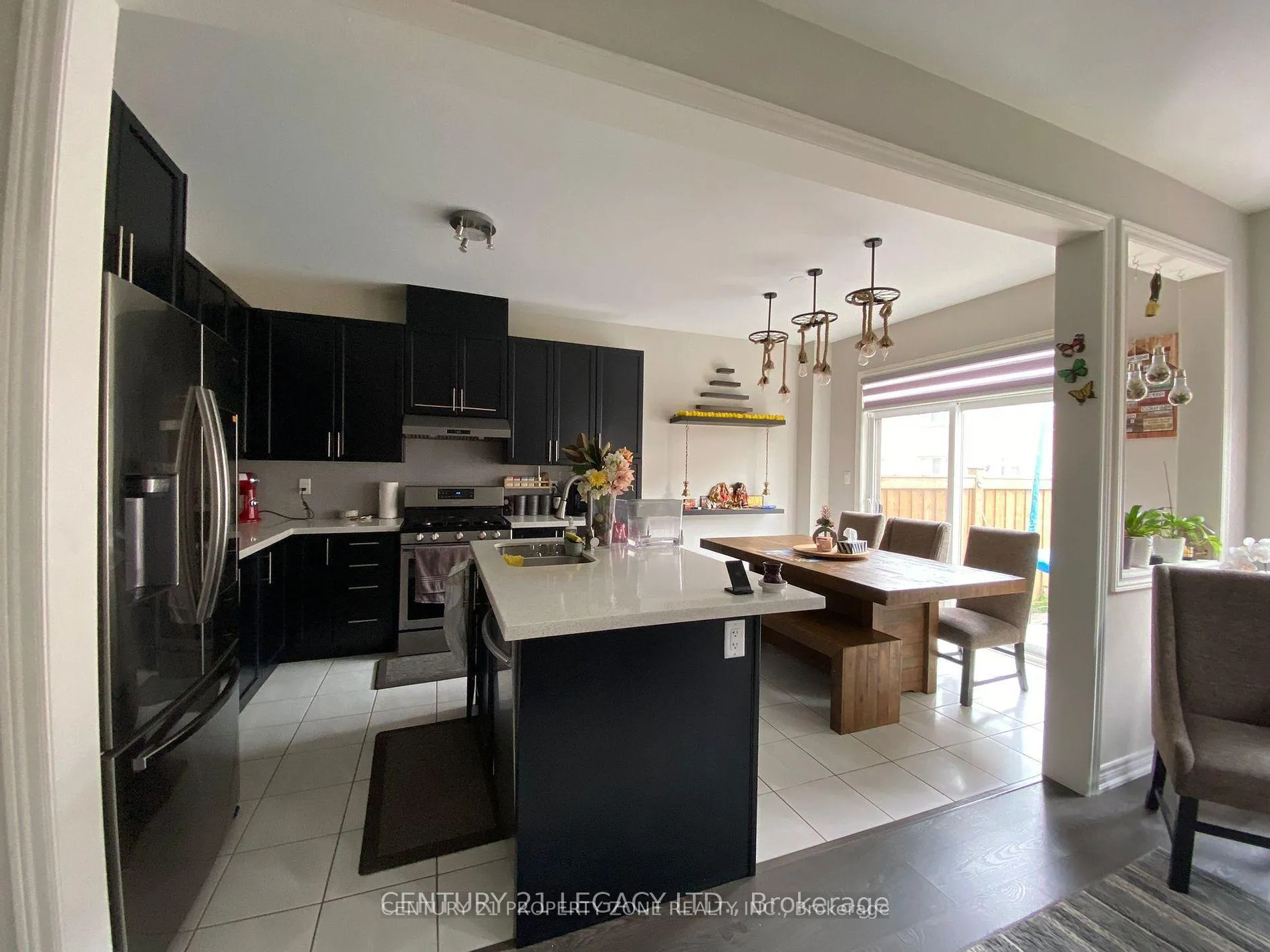 Photo 3 of 23 Taurus Road, Brampton, Northwest Brampton — HOMEH