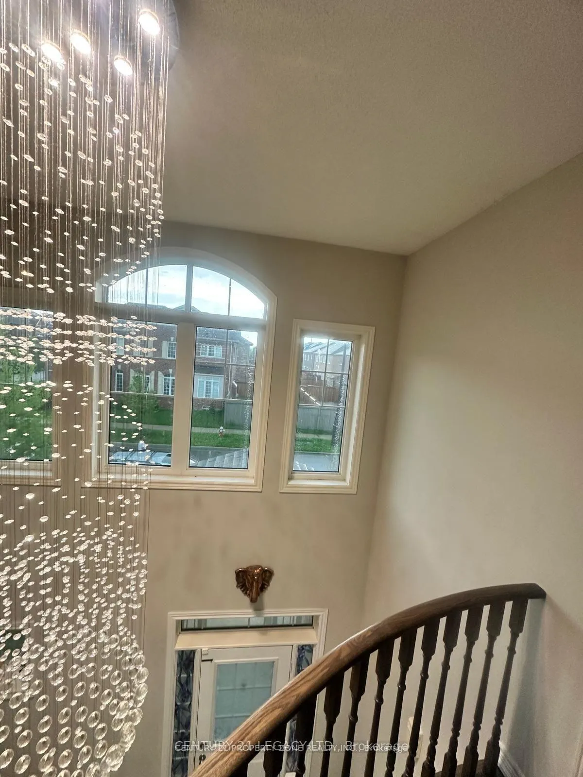 Photo 8 of 23 Taurus Road, Brampton, Northwest Brampton — HOMEH