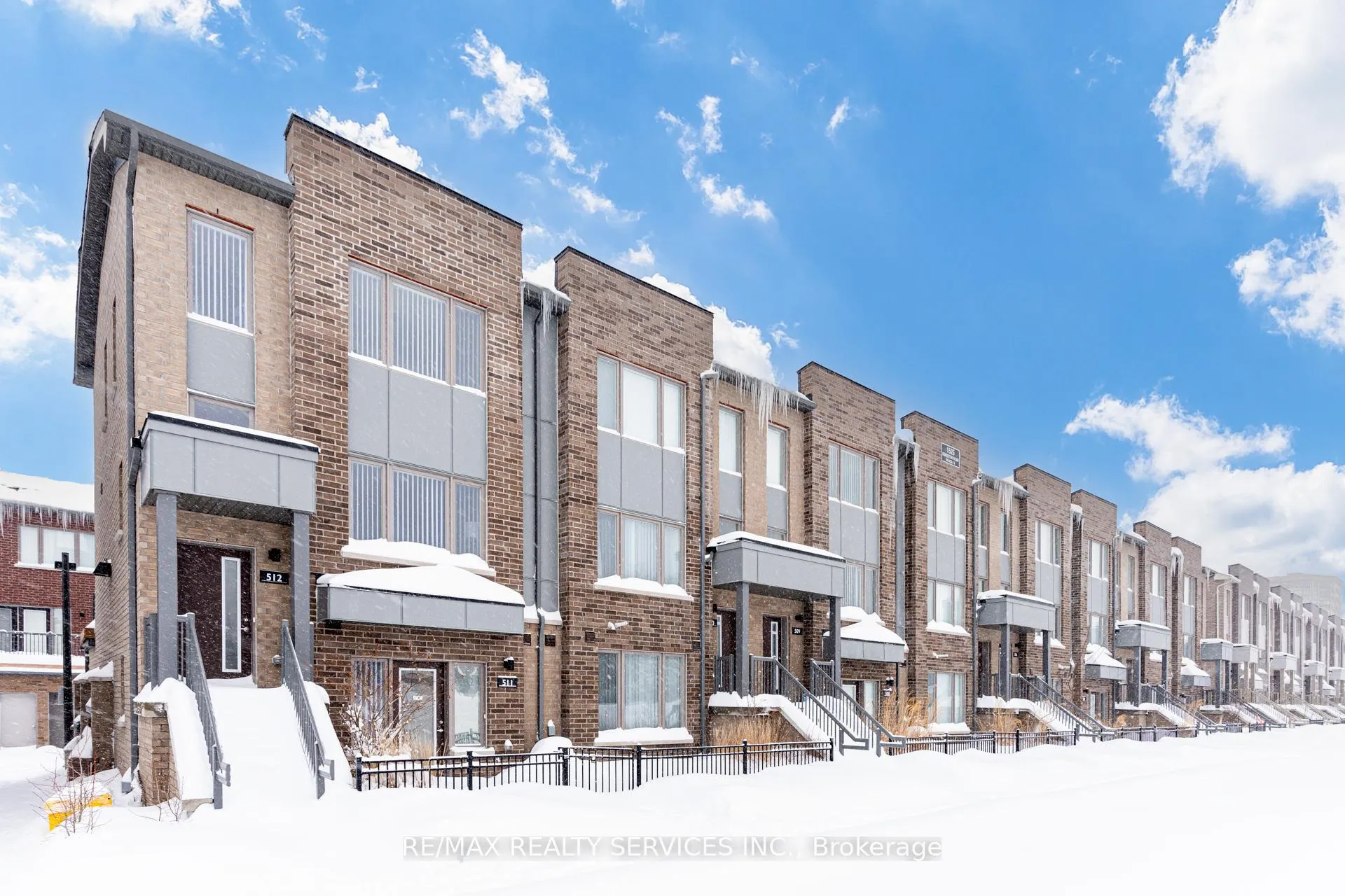 Front of Unit 511, 1525 Kingston Road W