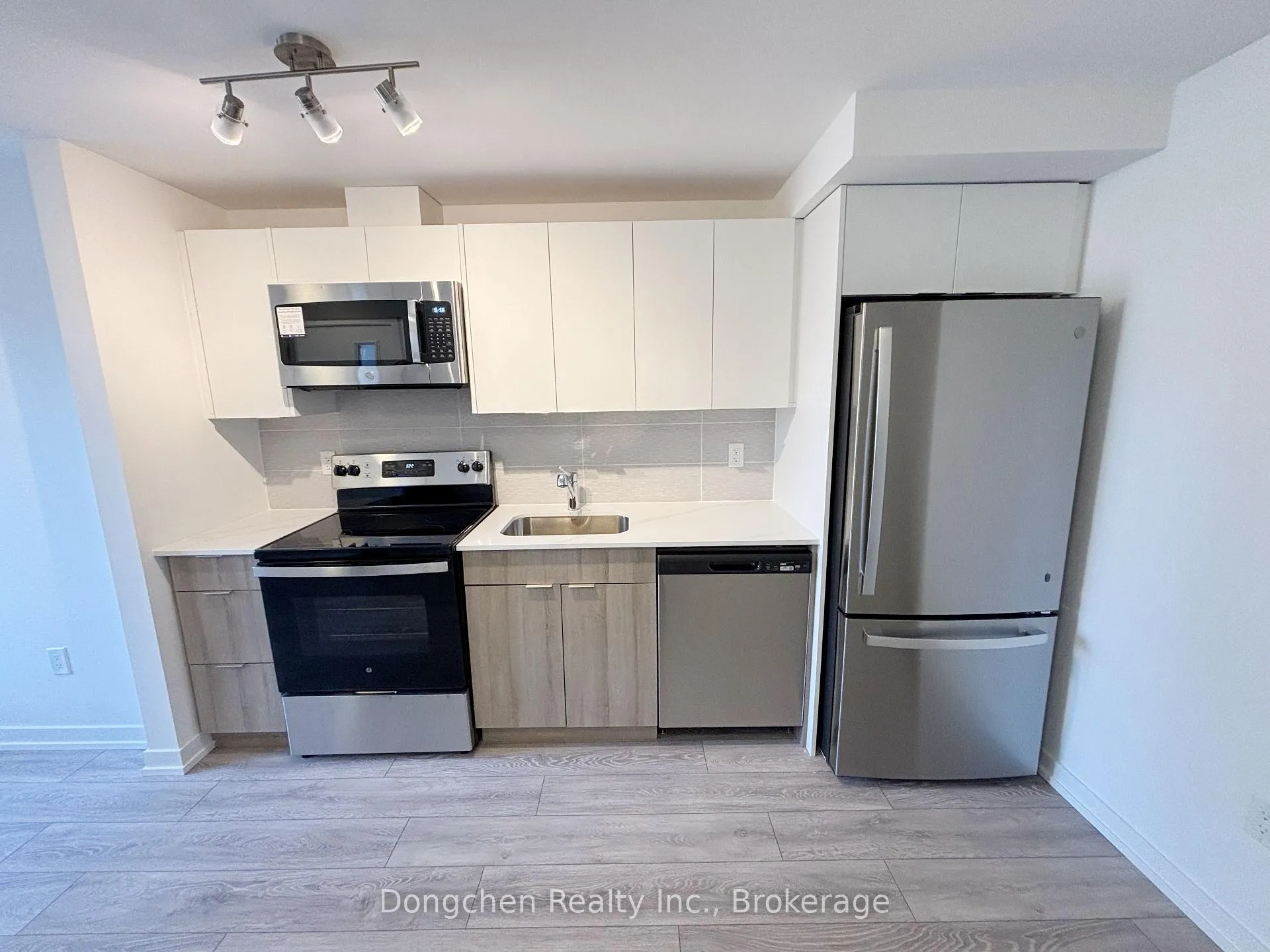 Photo 5 of Unit 39, 30 Calamint Lane, Scarborough, L'Amoreaux — HOMEH