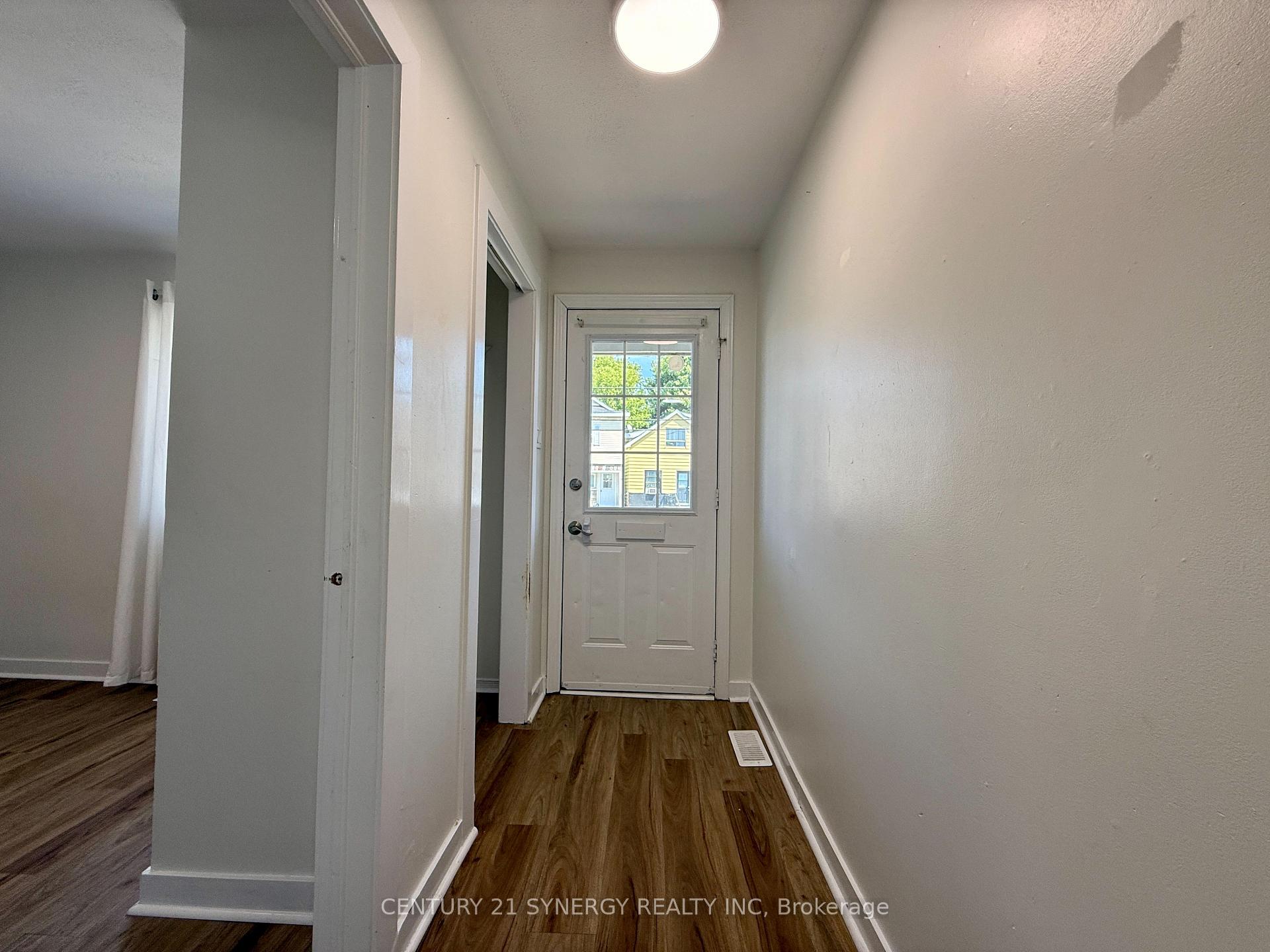 Photo 4 of 415 Mcconnell Avenue, Cornwall — HOMEH
