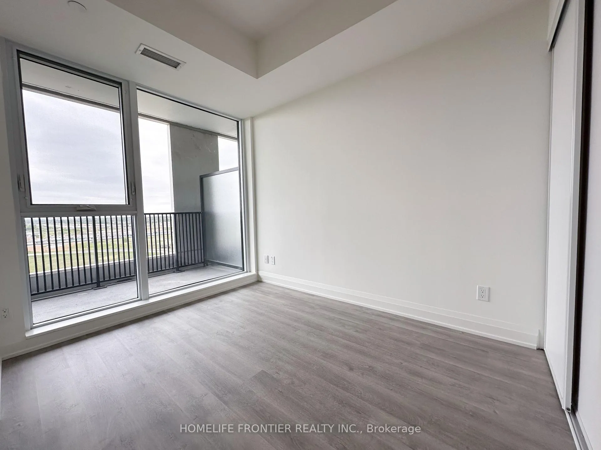Photo 6 of Unit 1519, 56 Andre De Grasse Street, Markham, Unionville — HOMEH