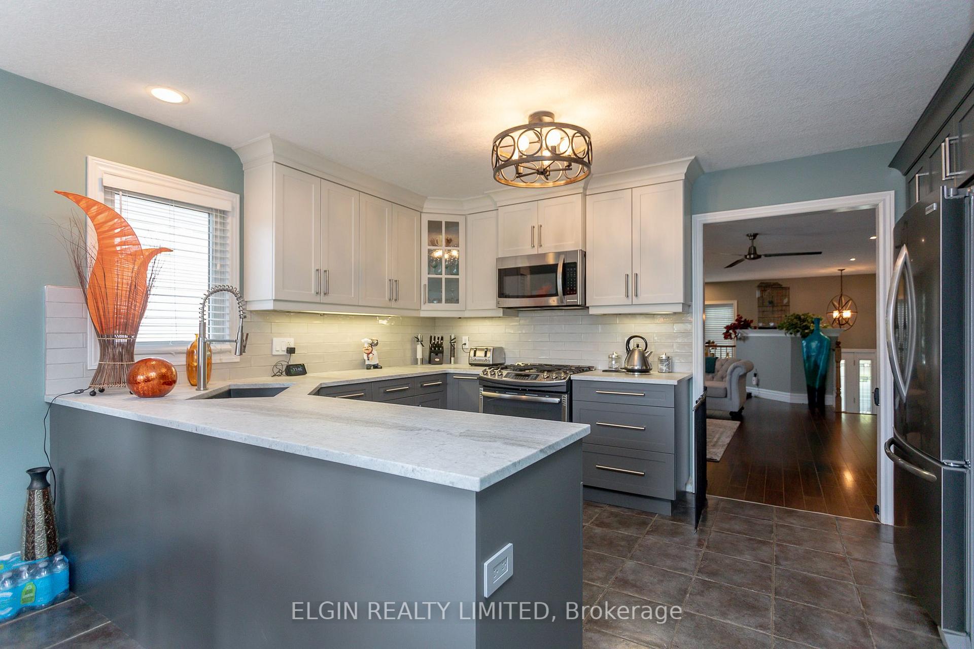 Photo 8 of 67 Shaw Boulevard, Central Elgin, Rural Central Elgin — HOMEH