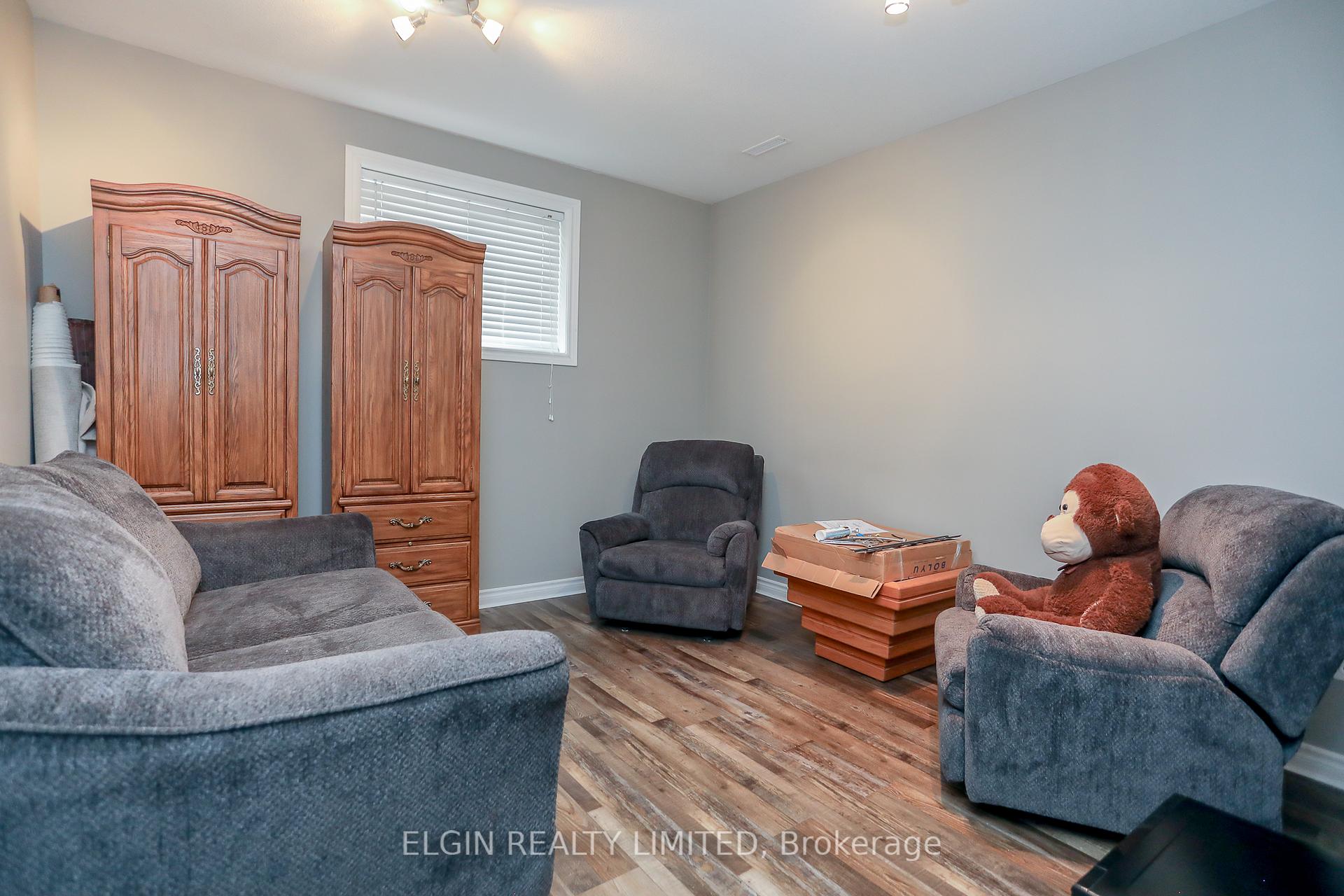 Photo 23 of 67 Shaw Boulevard, Central Elgin, Rural Central Elgin — HOMEH