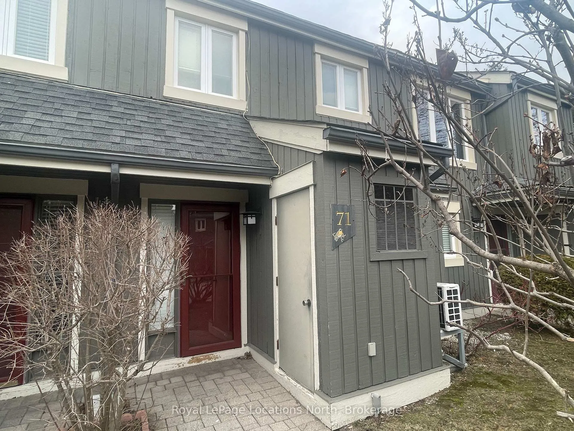 Front of Unit 71, 149 Fairway Crescent