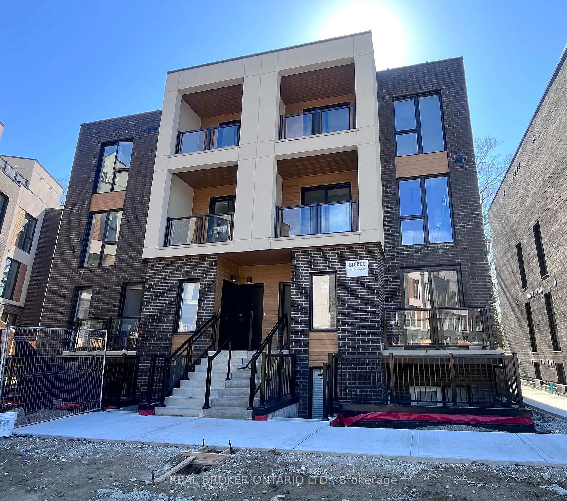 Front of Unit 11, 170 Clonmore Drive