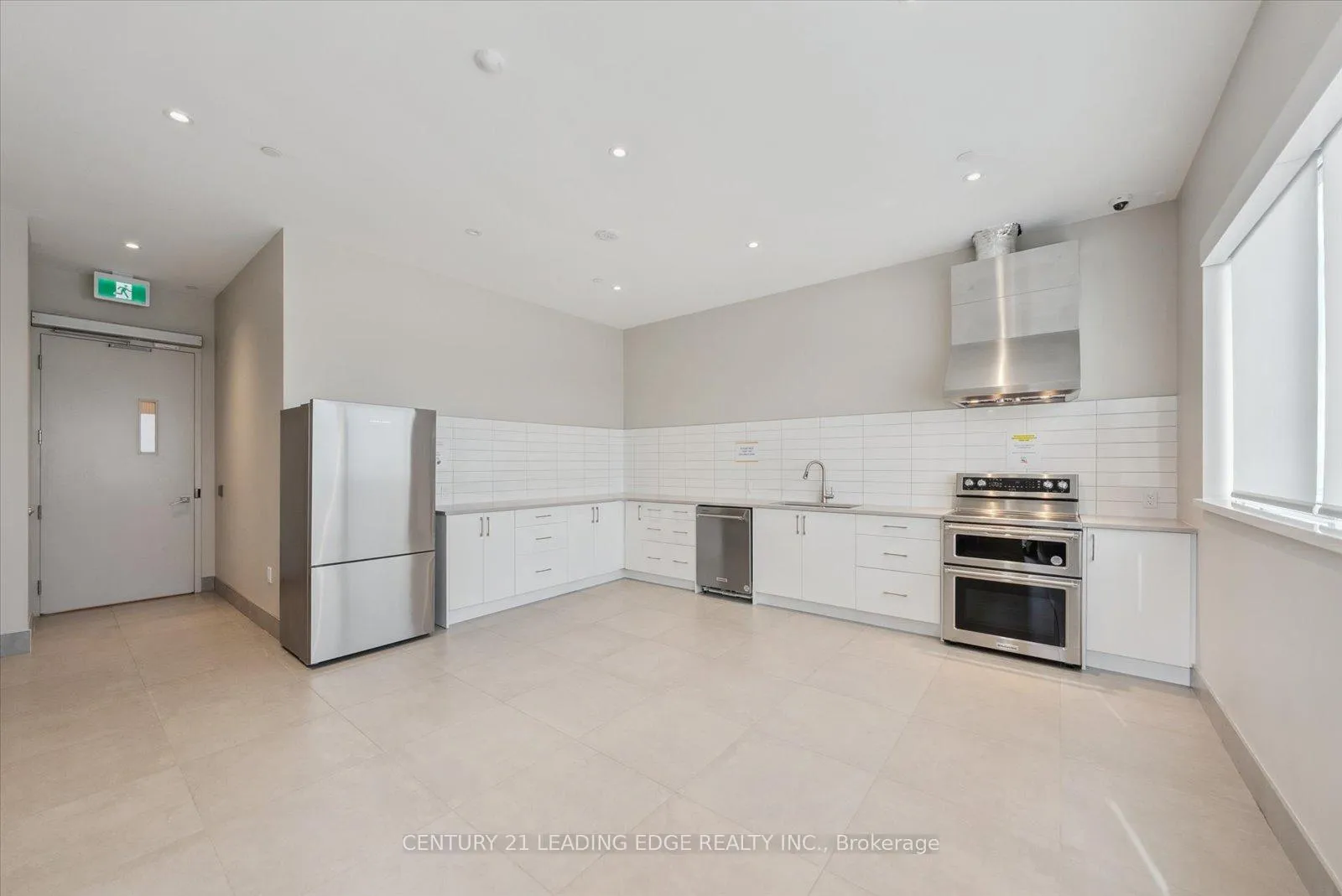 Photo 36 of Unit 216, 9000 Jane Street, Vaughan, Concord — HOMEH