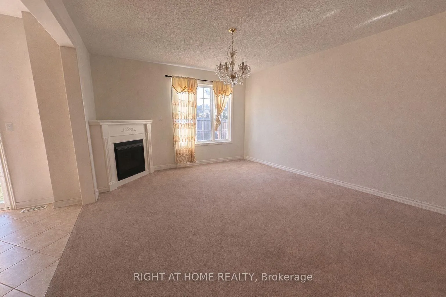 Photo 5 of 2444 Secreto Drive, Oshawa, Windfields — HOMEH