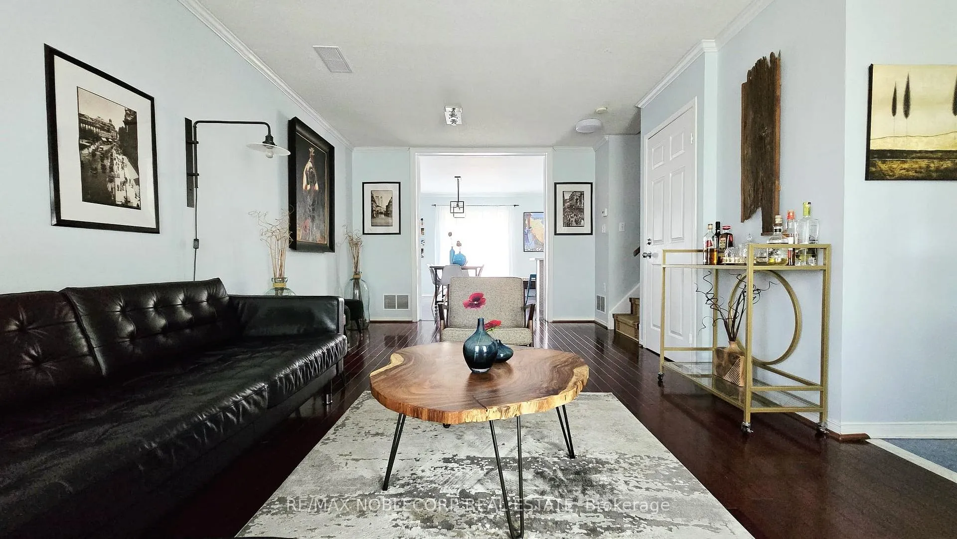 Photo 5 of Unit D, 17 Overlea Boulevard, Toronto, Thorncliffe Park — HOMEH