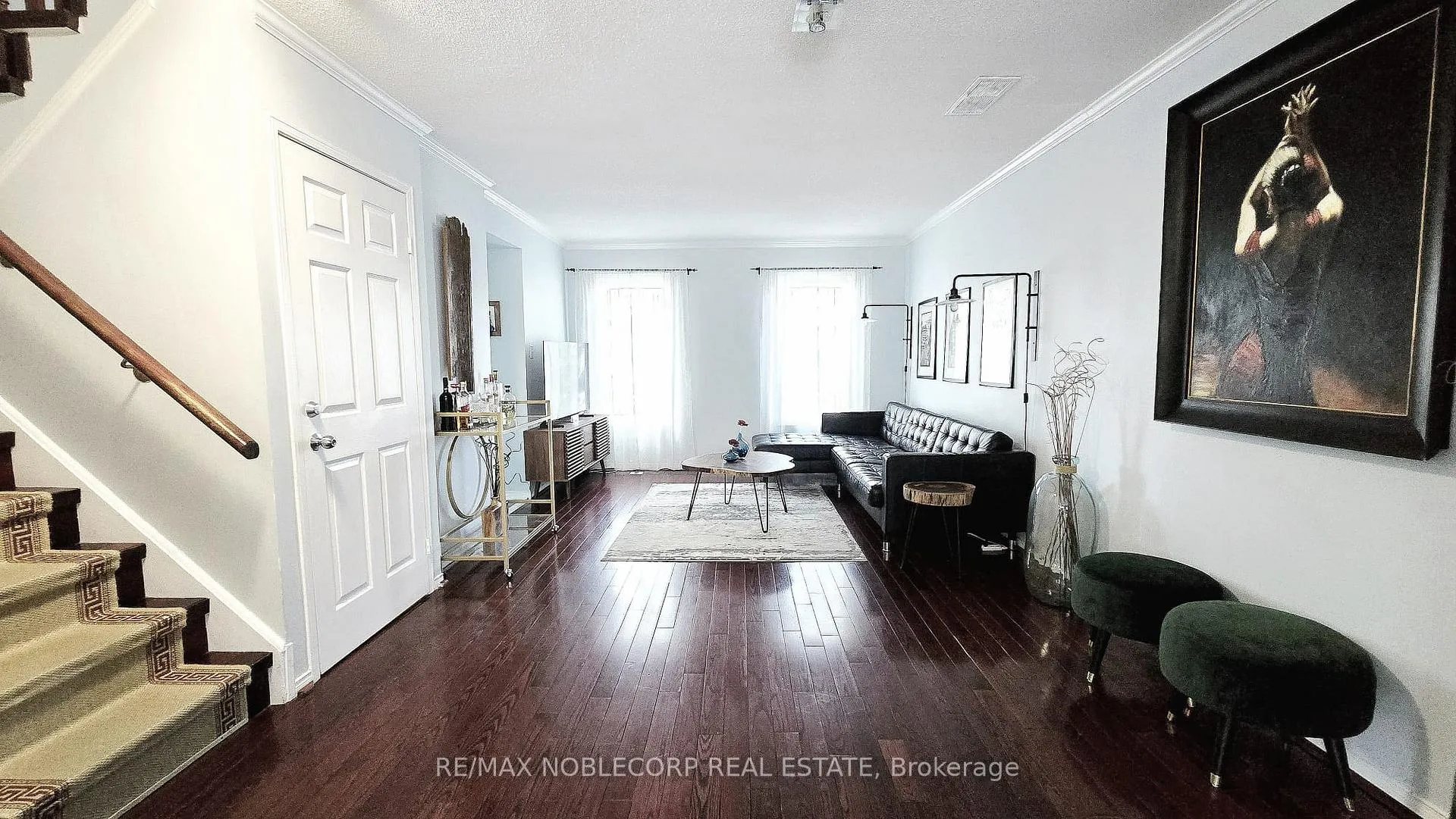 Photo 6 of Unit D, 17 Overlea Boulevard, Toronto, Thorncliffe Park — HOMEH