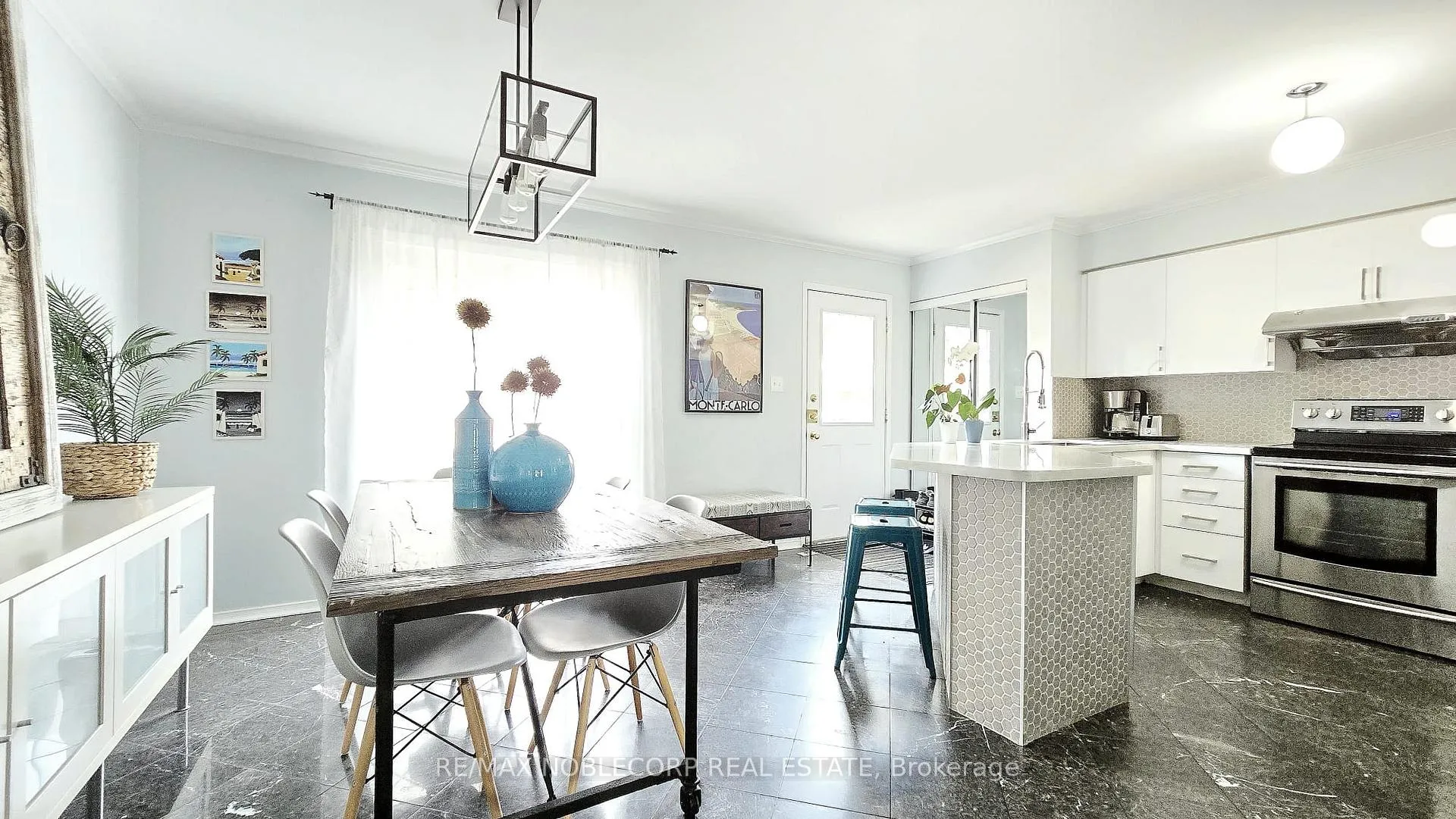 Photo 8 of Unit D, 17 Overlea Boulevard, Toronto, Thorncliffe Park — HOMEH