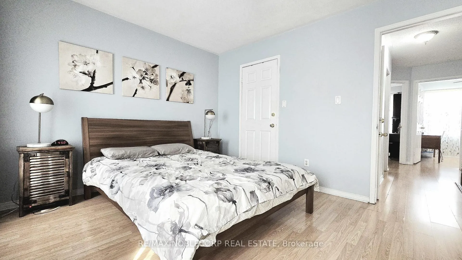Photo 14 of Unit D, 17 Overlea Boulevard, Toronto, Thorncliffe Park — HOMEH