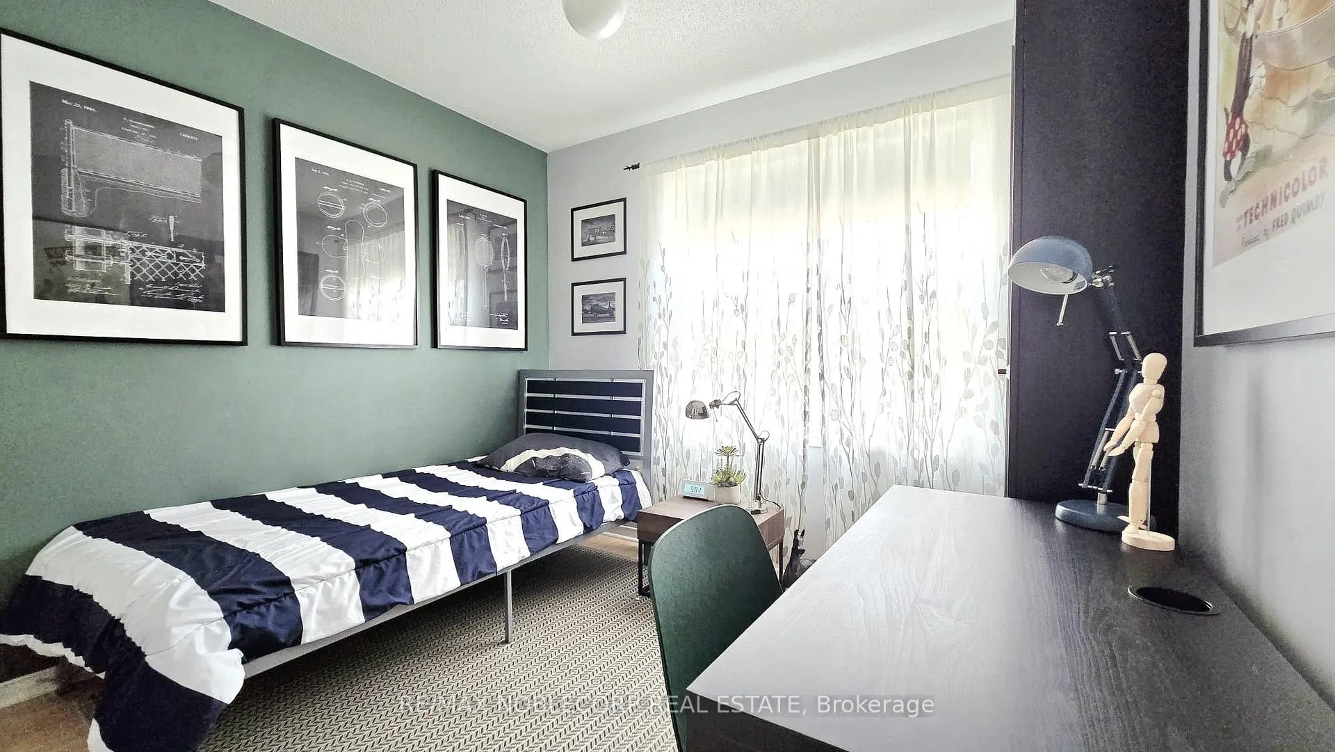 Photo 17 of Unit D, 17 Overlea Boulevard, Toronto, Thorncliffe Park — HOMEH