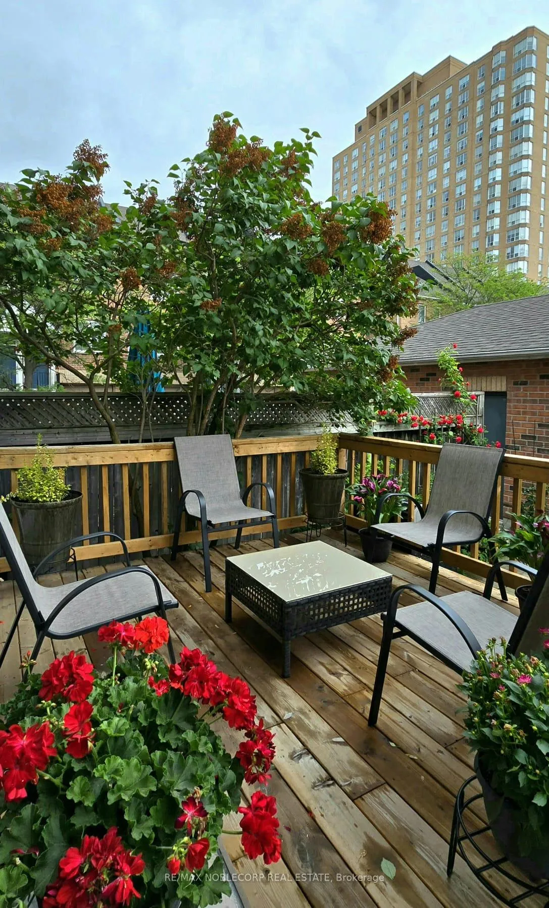Photo 32 of Unit D, 17 Overlea Boulevard, Toronto, Thorncliffe Park — HOMEH