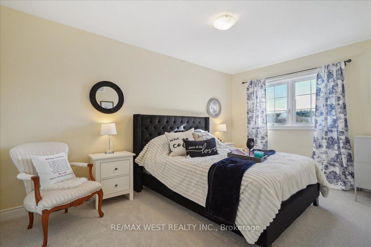 Photo 10 of 26 Coldbrook Drive, Cavan Monaghan, Cavan-Monaghan — HOMEH