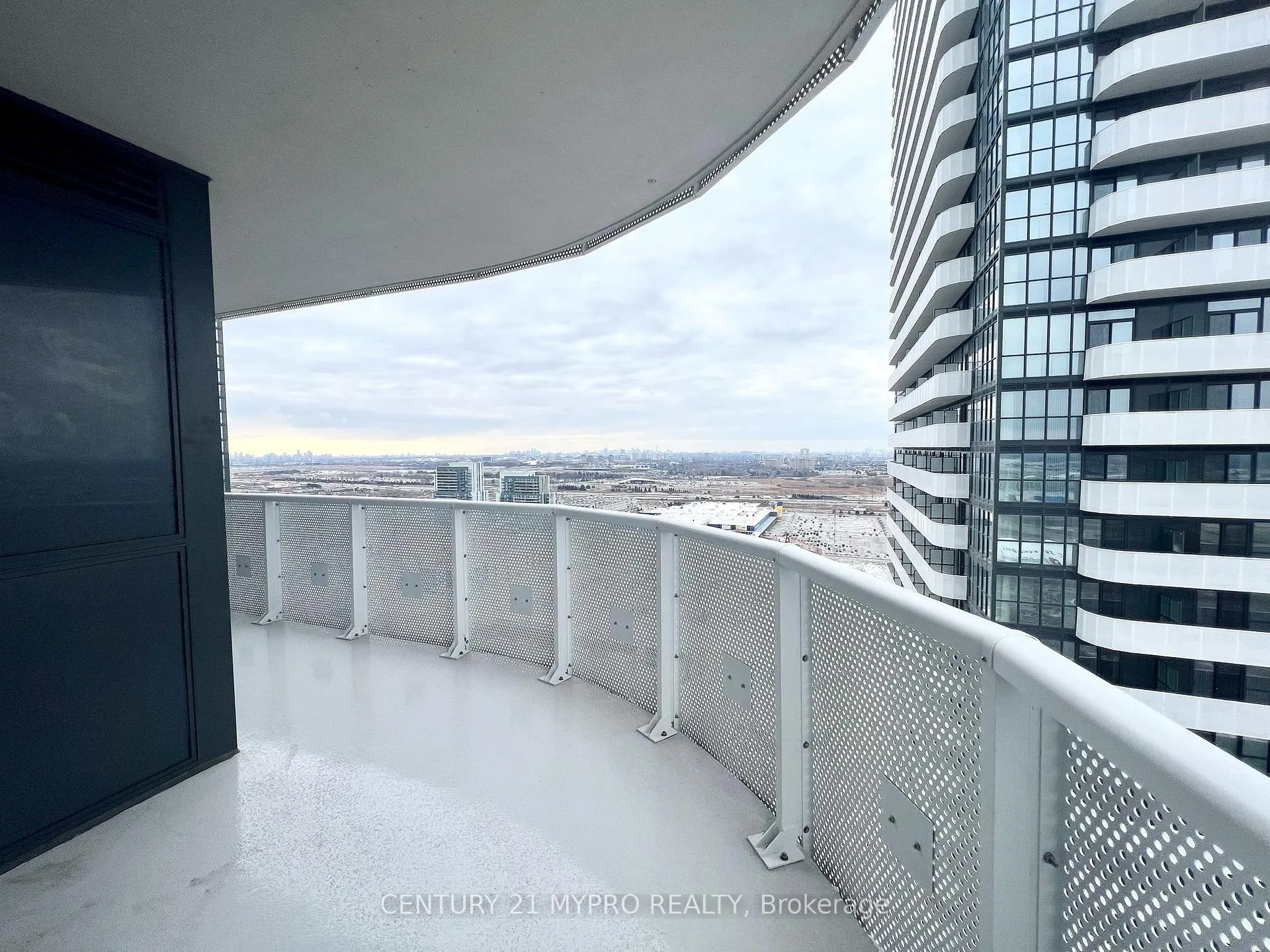Photo 2 of Unit 2806, 225 Commerce Street, Vaughan, Vaughan Corporate Centre — HOMEH