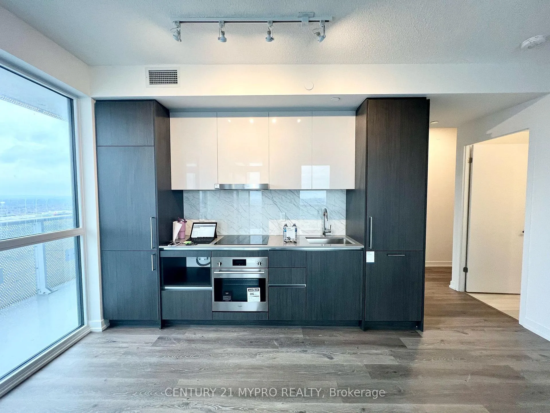 Photo 18 of Unit 2806, 225 Commerce Street, Vaughan, Vaughan Corporate Centre — HOMEH