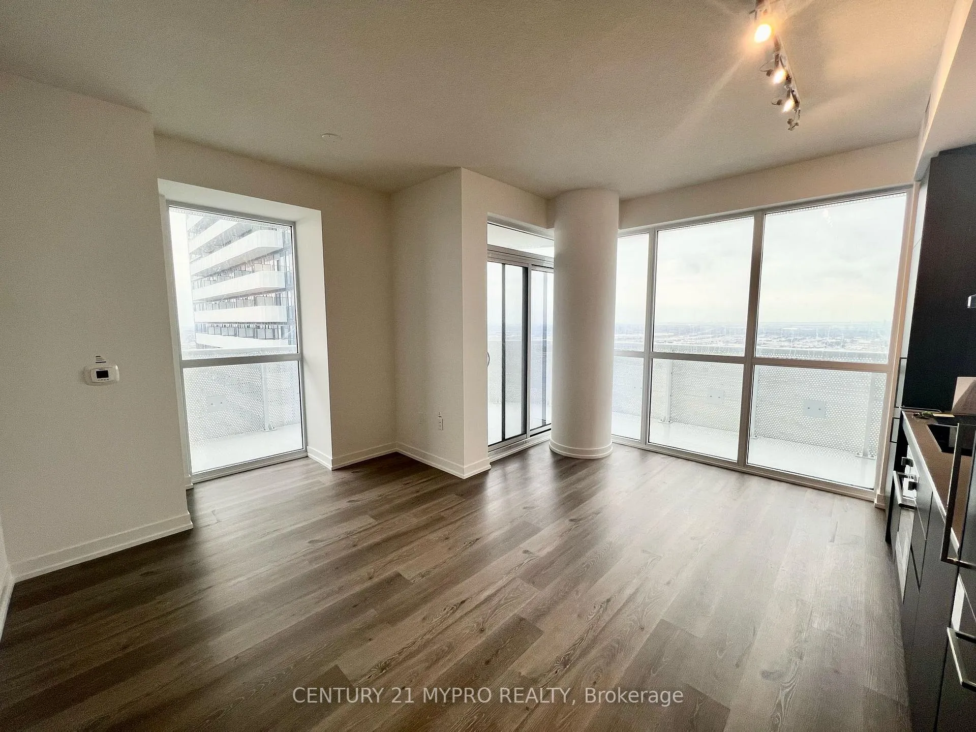 Photo 19 of Unit 2806, 225 Commerce Street, Vaughan, Vaughan Corporate Centre — HOMEH