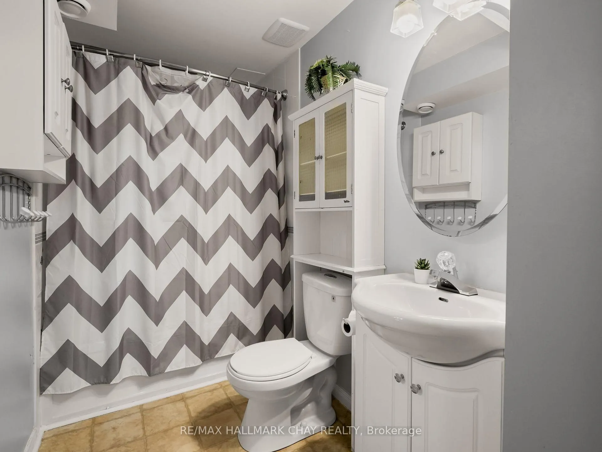 Photo 33 of 19 Darling Crescent, New Tecumseth, Alliston — HOMEH