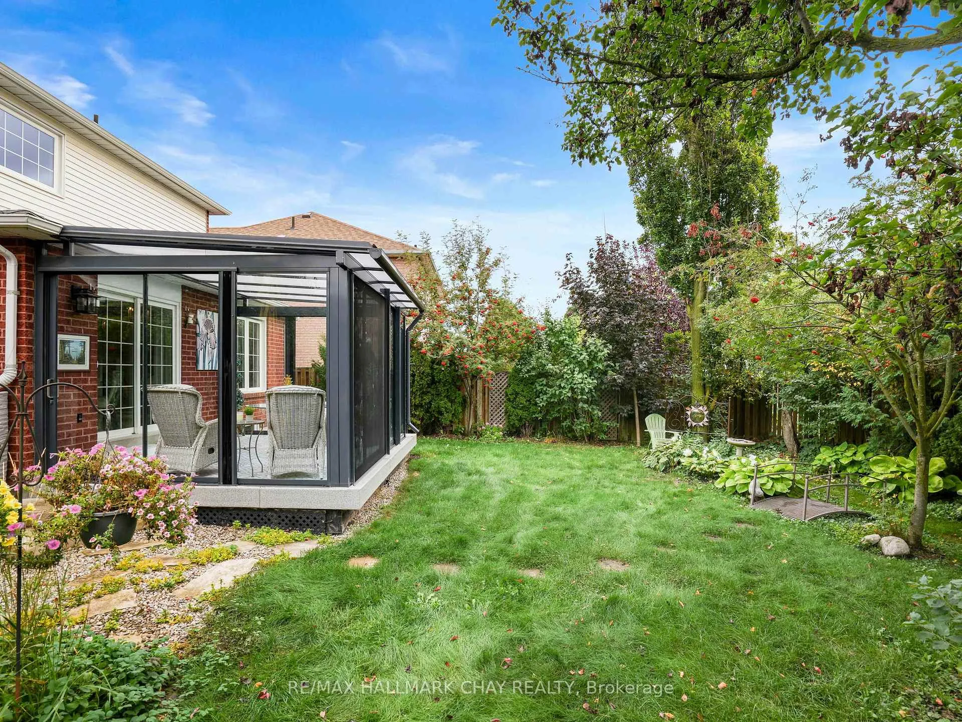 Photo 43 of 19 Darling Crescent, New Tecumseth, Alliston — HOMEH