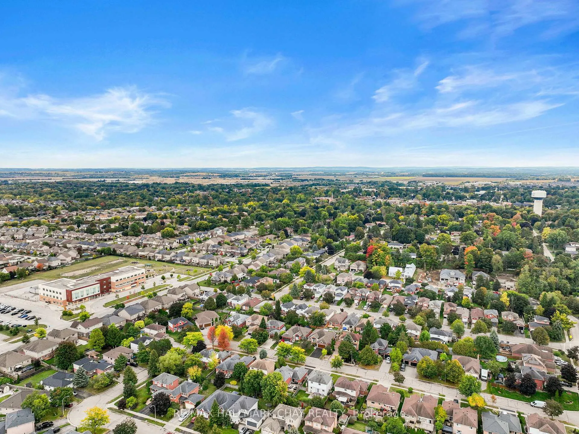 Photo 48 of 19 Darling Crescent, New Tecumseth, Alliston — HOMEH