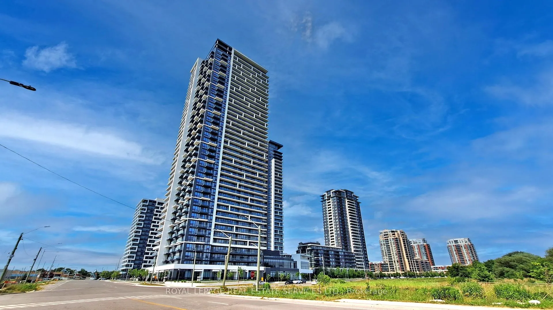 Photo 1 of Unit 2005, 38 Water Walk, Markham, Unionville — HOMEH