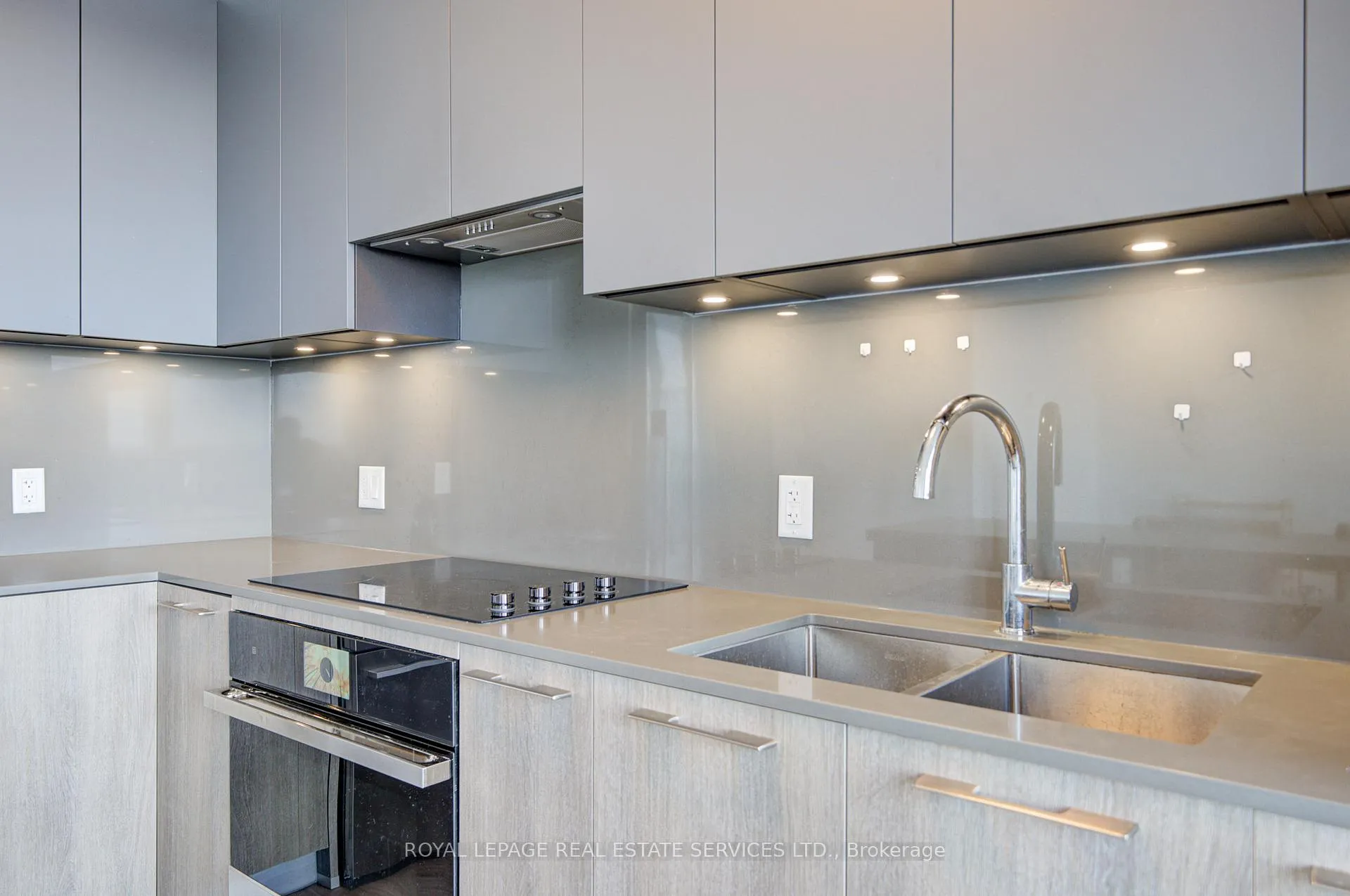 Photo 21 of Unit 2005, 38 Water Walk, Markham, Unionville — HOMEH