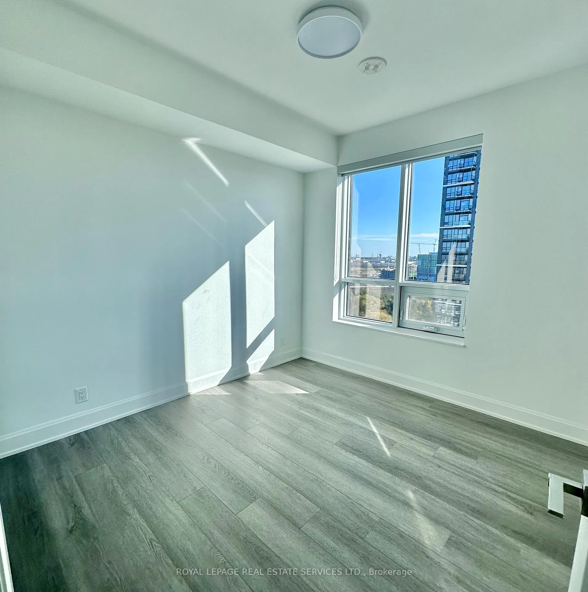 Photo 25 of Unit 2005, 38 Water Walk, Markham, Unionville — HOMEH
