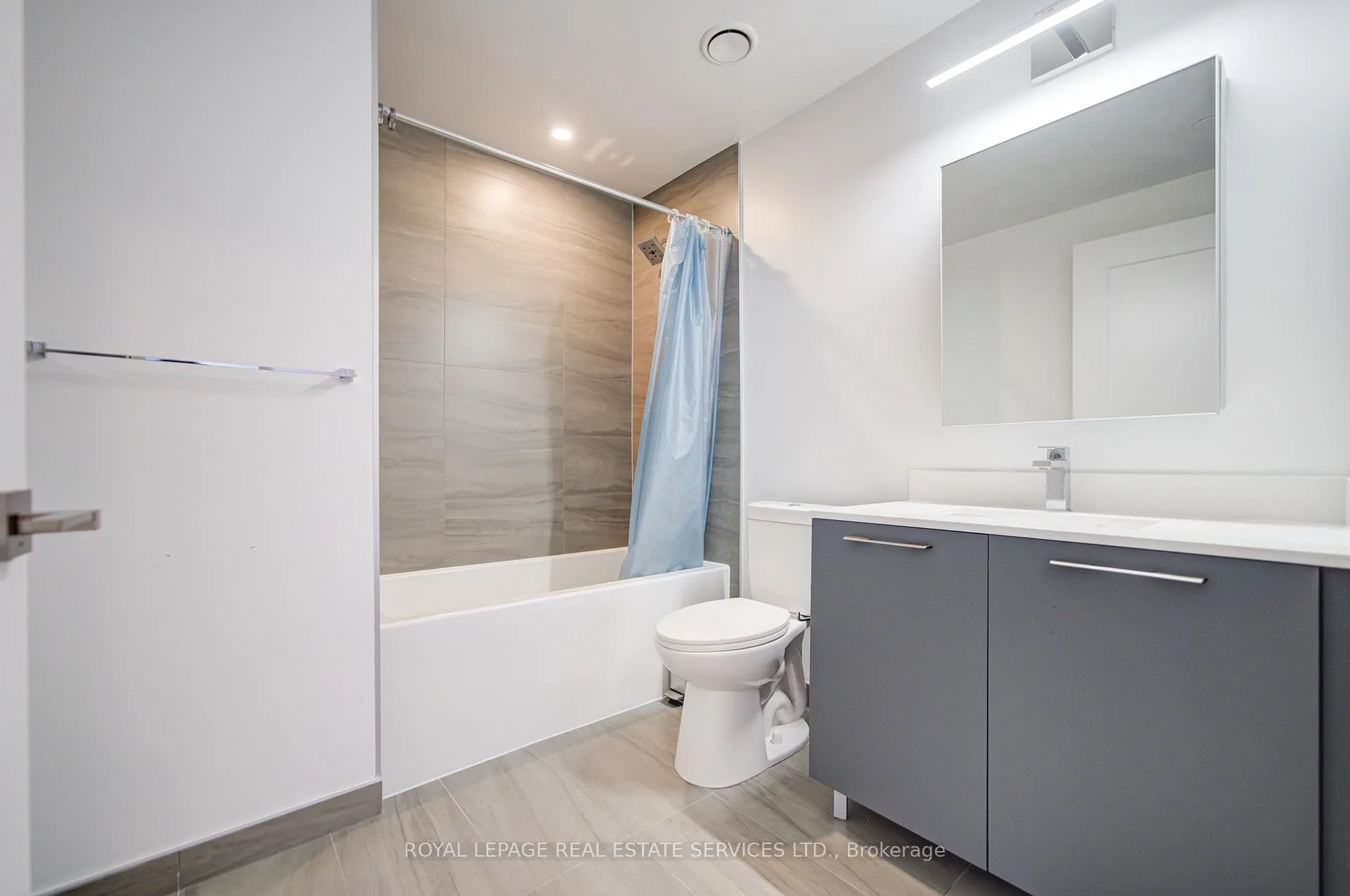 Photo 28 of Unit 2005, 38 Water Walk, Markham, Unionville — HOMEH