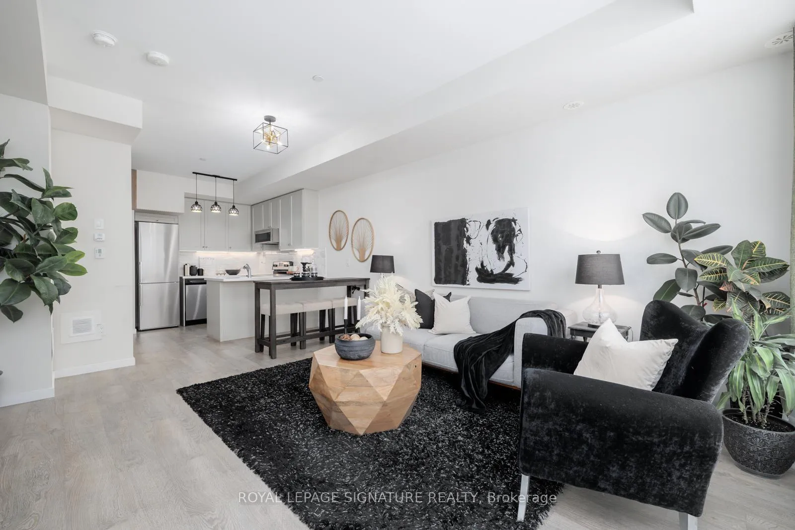Photo 4 of Unit 73, 400 Alex Gardner Circle, Aurora, Aurora Village — HOMEH