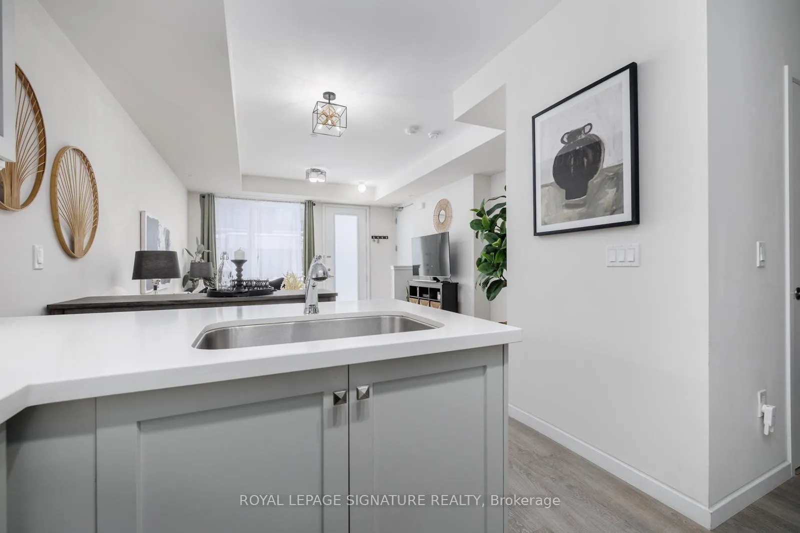 Photo 11 of Unit 73, 400 Alex Gardner Circle, Aurora, Aurora Village — HOMEH