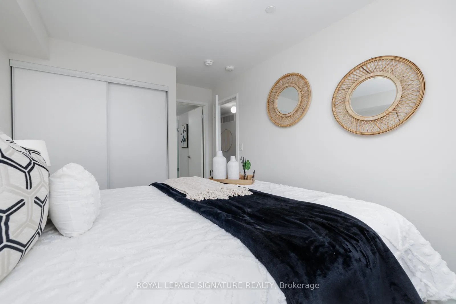 Photo 16 of Unit 73, 400 Alex Gardner Circle, Aurora, Aurora Village — HOMEH