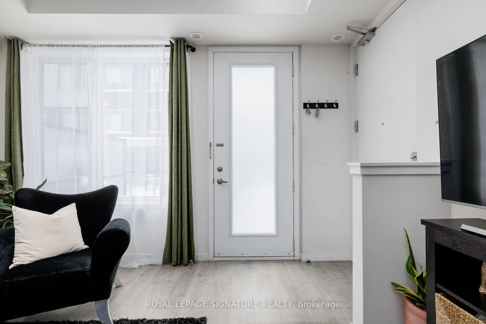 Photo 22 of Unit 73, 400 Alex Gardner Circle, Aurora, Aurora Village — HOMEH