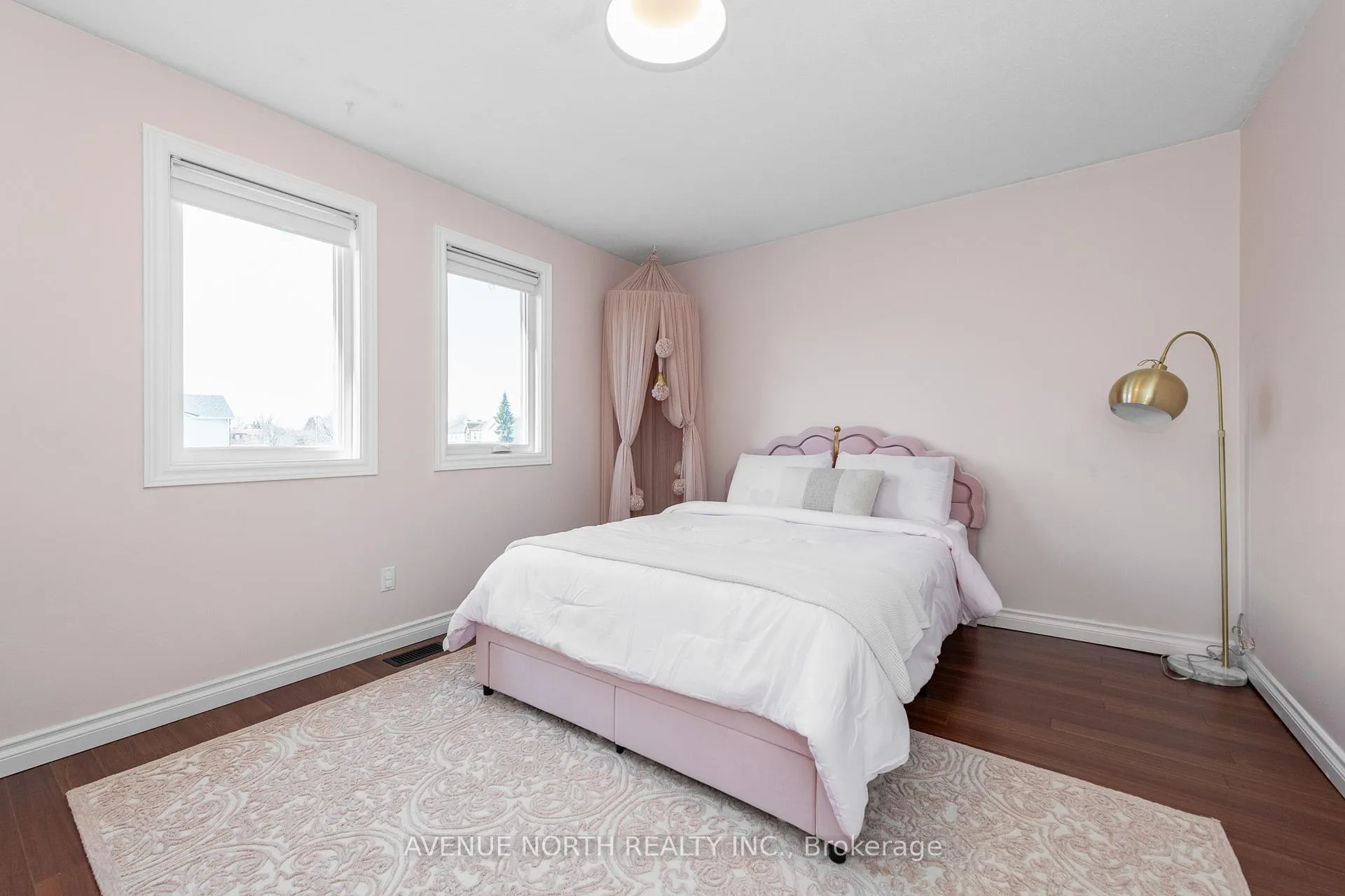 Photo 22 of 3 Esson Street, Ottawa, Hunt Club Park — HOMEH