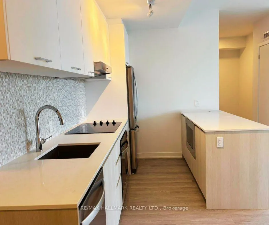 Photo 2 of Unit 323, 8188 Yonge Street, Vaughan, Uplands — HOMEH