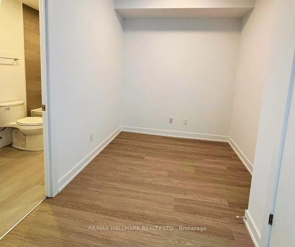 Photo 12 of Unit 323, 8188 Yonge Street, Vaughan, Uplands — HOMEH