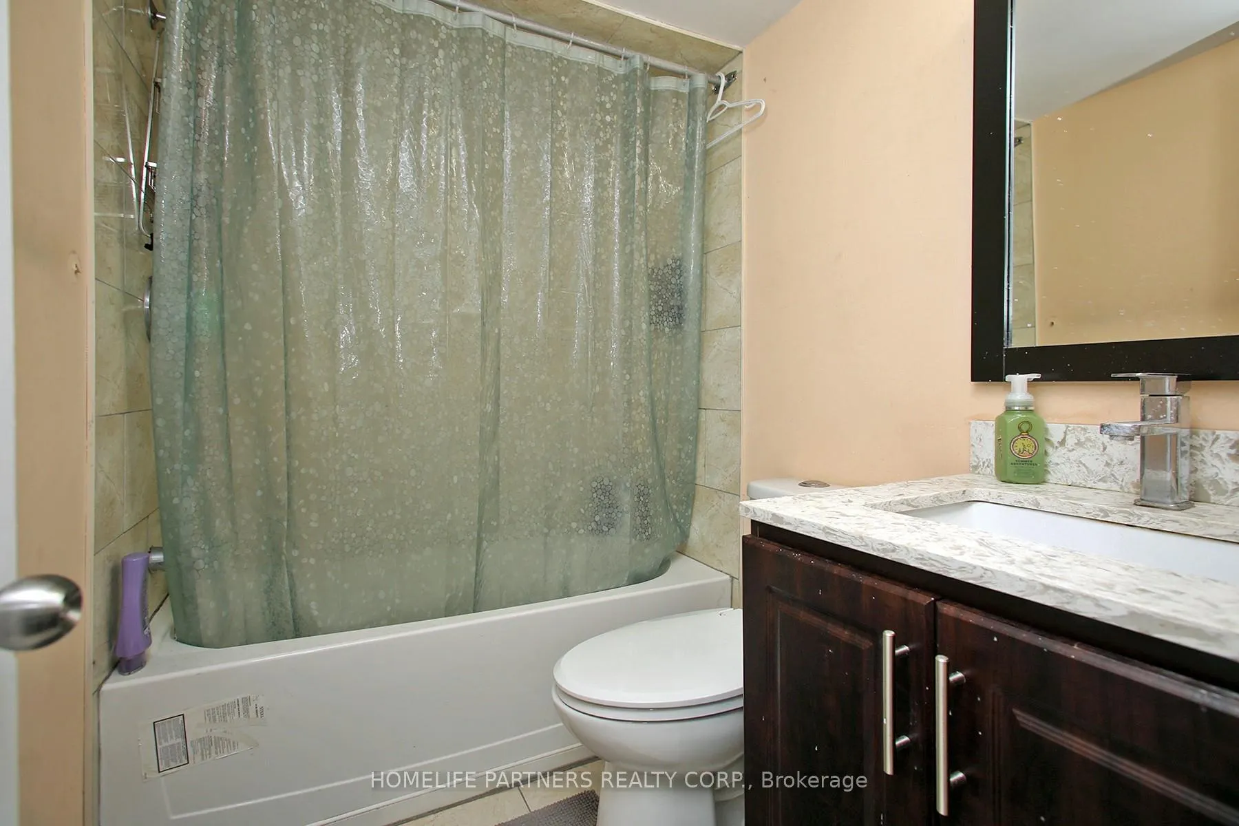 Photo 9 of 40 Nathaniel Crescent, Brampton, Bram West — HOMEH