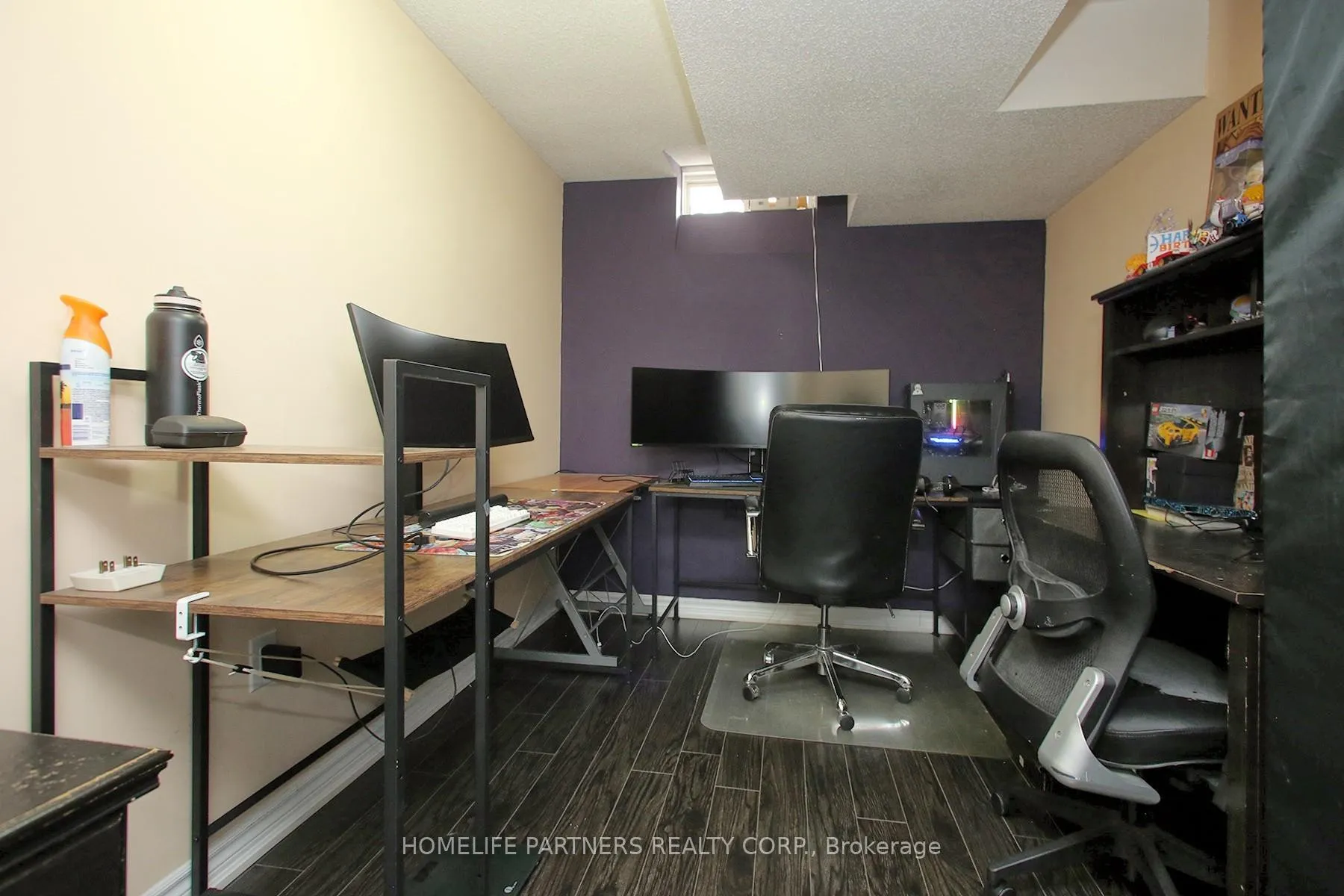 Photo 12 of 40 Nathaniel Crescent, Brampton, Bram West — HOMEH
