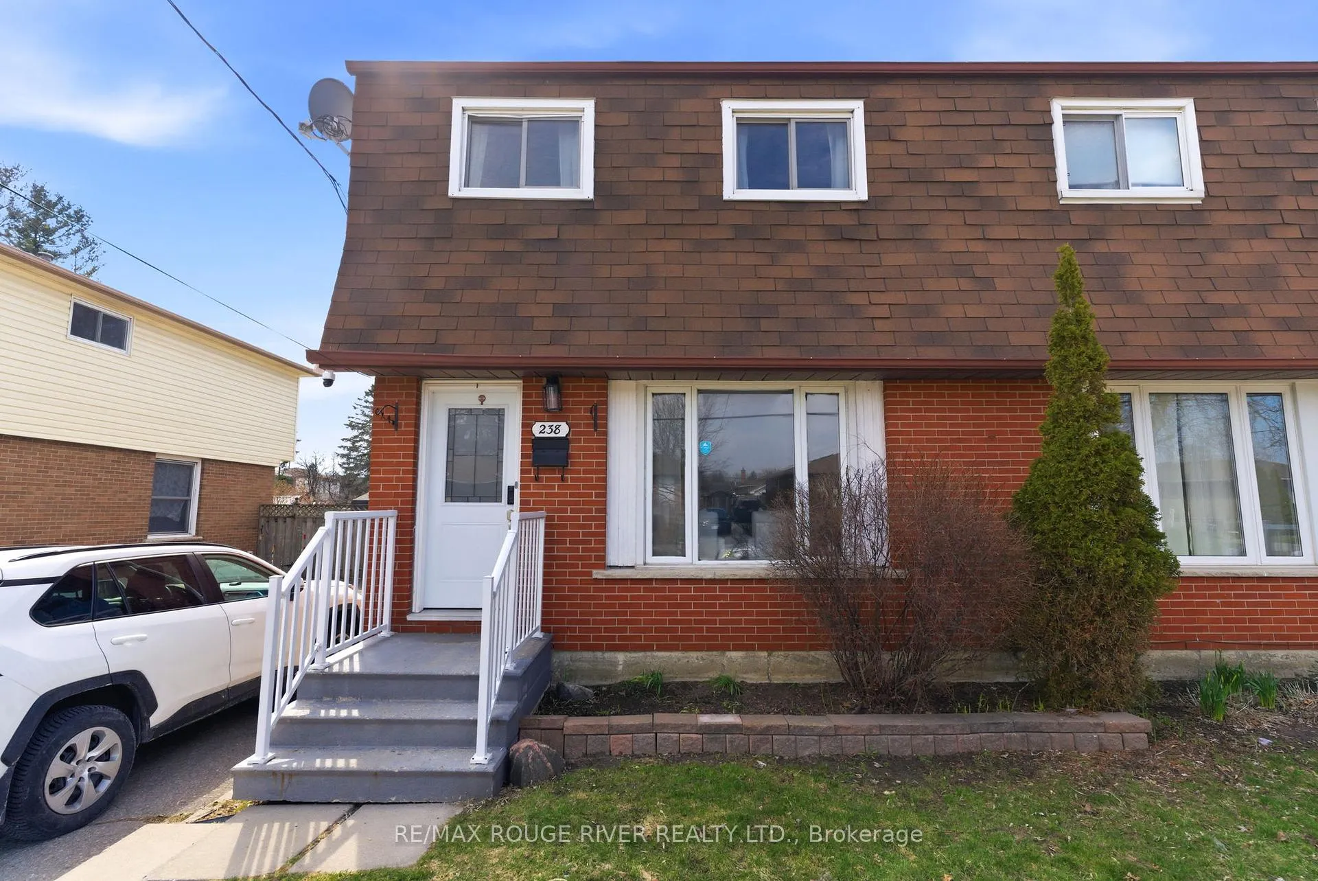 Photo 1 of 238 Waverly Street S, Oshawa, Vanier — HOMEH