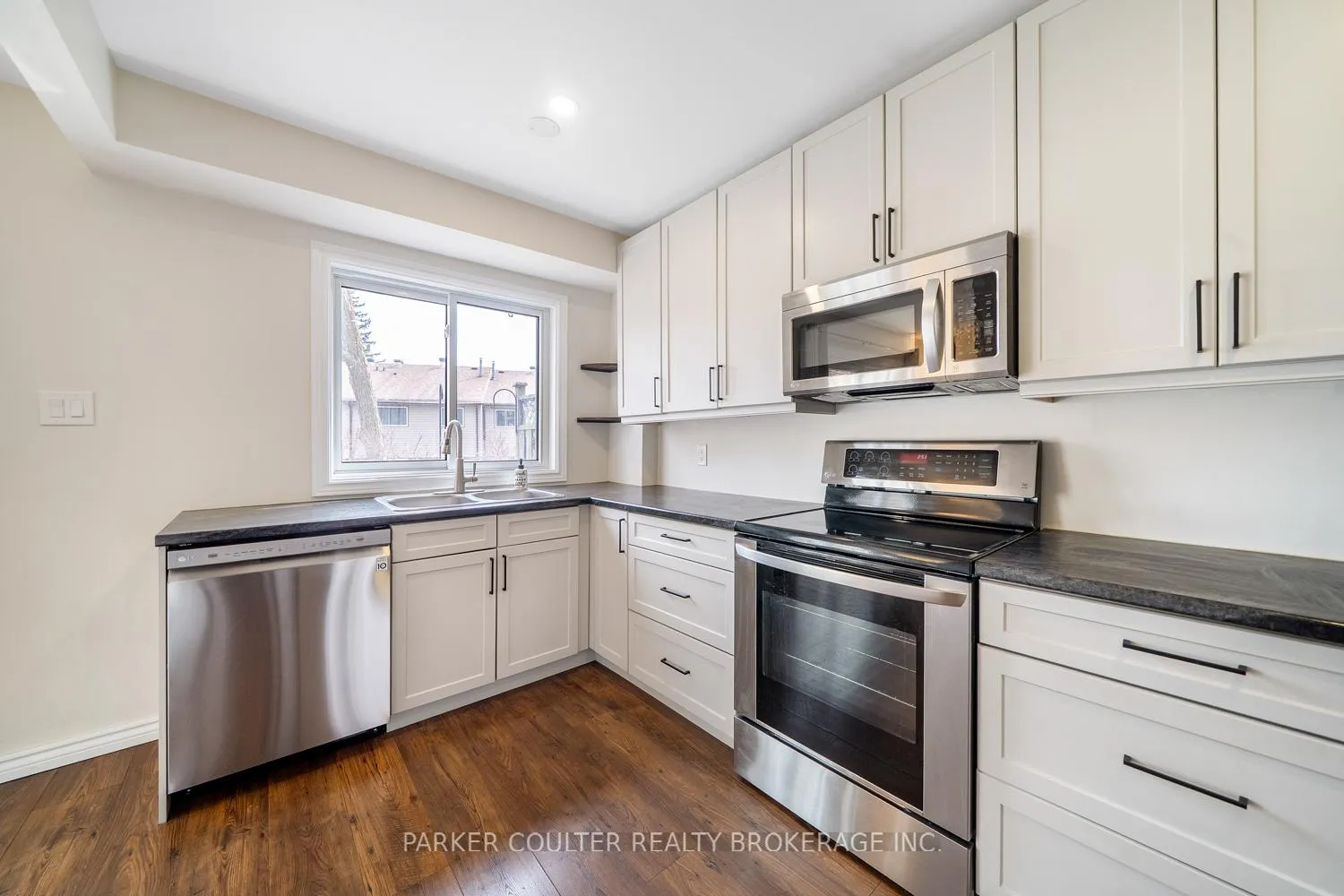 Photo 9 of Unit 62, 441 Barrie Road, Orillia — HOMEH