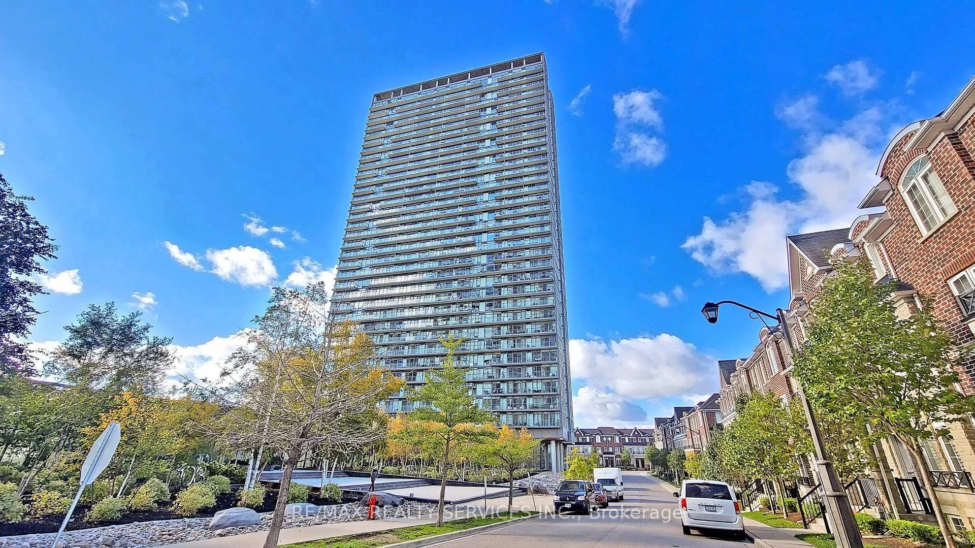 Front of Unit 511, 105 The Queensway Avenue