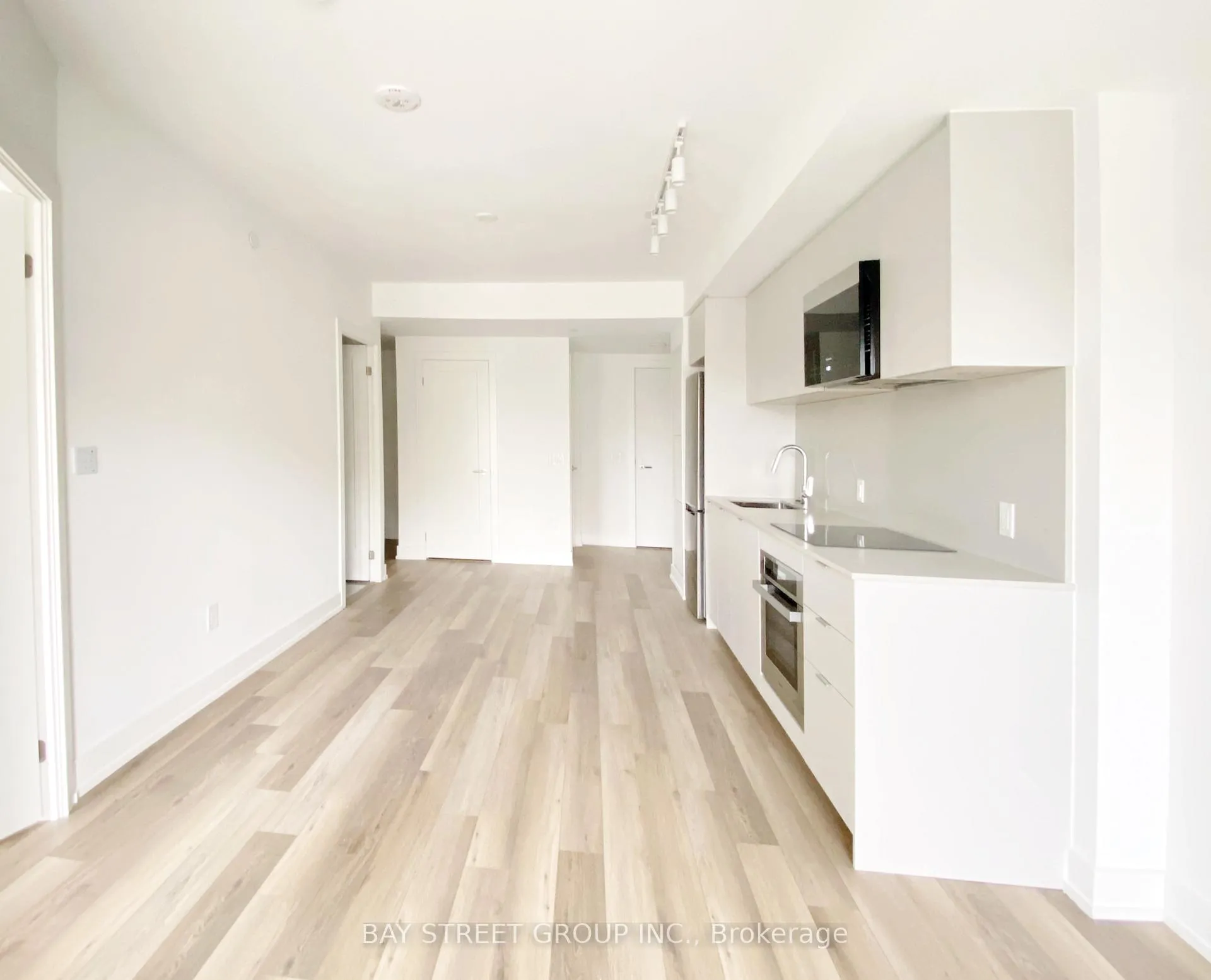 Photo 2 of Unit 617, 9 Clegg Road, Markham, Unionville — HOMEH