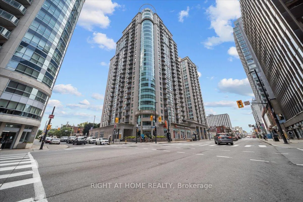 Front of Unit 2010, 234 Rideau Street