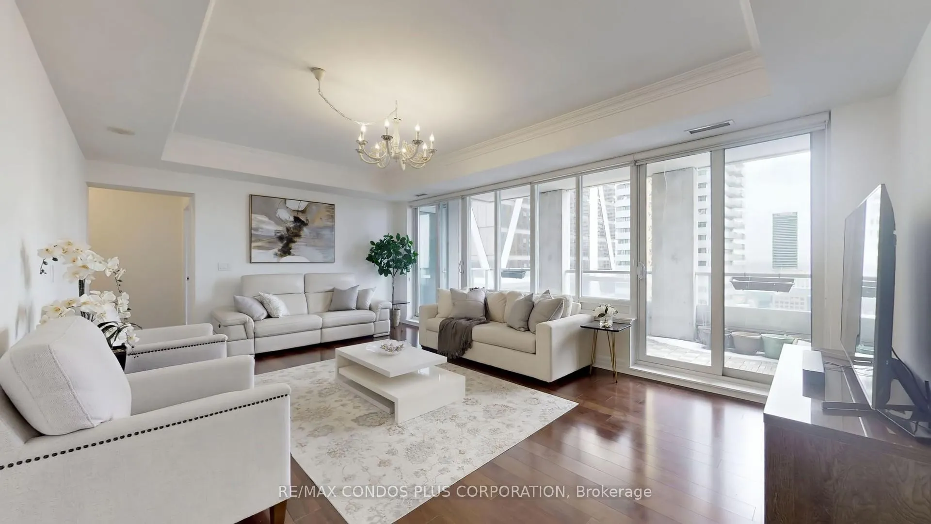 Photo 3 of Unit 3302, 35 Balmuto Street, Toronto, Bay Street Corridor — HOMEH