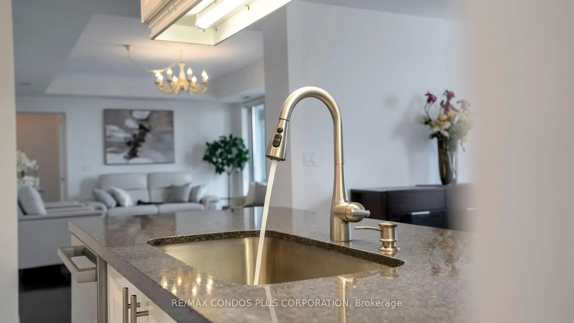 Photo 19 of Unit 3302, 35 Balmuto Street, Toronto, Bay Street Corridor — HOMEH