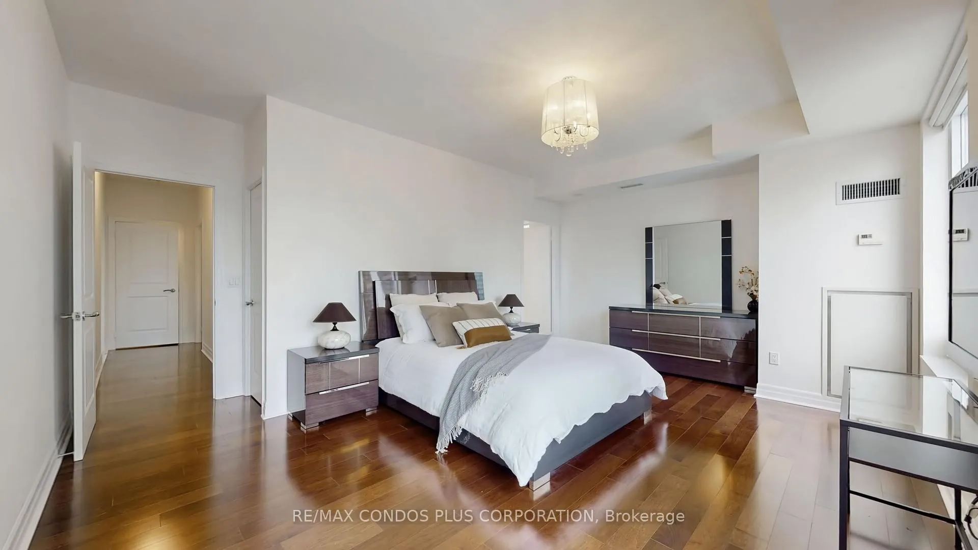 Photo 21 of Unit 3302, 35 Balmuto Street, Toronto, Bay Street Corridor — HOMEH